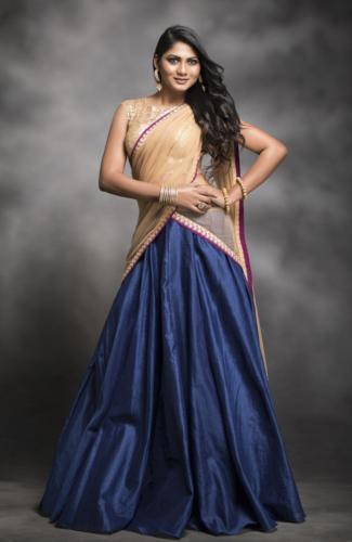 Actress Shruti Reddy New Photos (17)
