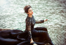 மருந்தகத்தில் மதுவா ?