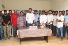 கேக் வெட்டி வெற்றியைக் கொண்டாடிய ‘மாயோன்’ பட குழு