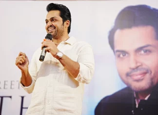 மணி சார் எந்த மாதிரியான படம் எடுத்தாலும் உயர்தரத்தில் தான் இருக்கும் – நடிகர் கார்த்தி மணி சார் எந்த மாதிரியான படம் எடுத்தாலும் உயர்தரத்தில் தான் இருக்கும் – நடிகர் கார்த்தி,No matter what kind of film Mani sir takes it will be of high quality - Actor Karthi,aishwarya rai, AR Rahman, Jayam Ravi, karthi, karthi about ponniyin selvan, karthi meet and greet, karthi ponniyin selvan, Karthi Press Meet, karthi press meet ponniyin selvan, karthi speech about ponniyin selvan, karthi speech ponniyin selvan press meet, latest tamil movies 2022, mani ratnam, Meet and Greet With Karthi, ponniyin selvan, ponniyin selvan karthi speech, Ponniyin Selvan Press Meet, Ponniyin Selvan Special, PS 1, Trisha,Vandhiyathevan, Vikram, Thamizhpadam, Kollywood Latest, Tamil Film News 2022, Kollywood Movie Updates, Latest Tamil Movies News,