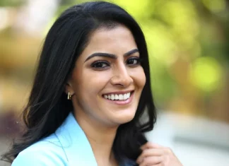 யசோதா’ படத்தின் கதை நீங்கள் கொடுக்கும் பணத்திற்கு நிச்சயம் மதிப்புமிக்கதாக அமையும்- நடிகை வரலட்சுமி சரத்குமார்!