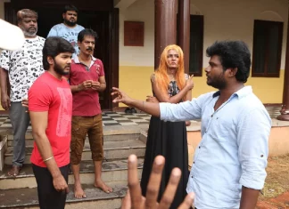 டிக்கெட் விலையில் தள்ளுபடி ” பேய காணோம் ” படக்குழுவினர் அதிரடி