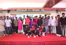 கல்விக்கு எதற்கு கடன்? உண்மையை பேச வரும் ‘காலேஜ் ரோடு’ படம்.