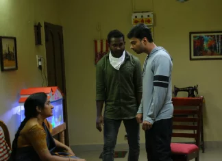 ஆசியாவில் முதல் முயற்சி! “பிகினிங்” ஒரே திரையில் இரண்டு திரைப்படங்கள் !