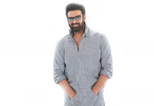 ரசிகர்களை சந்தித்த பிரபாஸ்