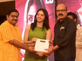 ரெஜினா படத்தை தயாரித்து இசை அமைத்துள்ளார், சதிஷ் நாயர்