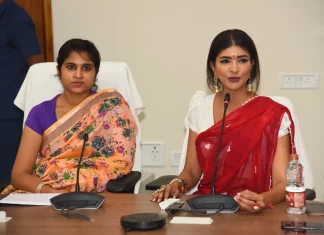 ’டீச் ஃபார் சேஞ்ச்’ அமைப்பு மூலம் தெலுங்கானாவில் 167 பள்ளிகளை தத்தெடுக்கும் நடிகை லக்ஷ்மி மஞ்சு