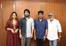 ’பார்க்கிங்’ படத்தின் சக்சஸ் மீட்டில் இயக்குநர் ராம்குமார் பாலகிருஷ்ணனுக்கு தங்க வளையம் அணிவித்து மகிழ்ச்சியில் ஆழ்த்திய ஹரிஷ் கல்யாண்!