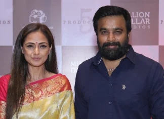 சசிகுமார் – சிம்ரன் முதன்முறையாக இணையும் புதிய படத்தின் படப்பிடிப்பு அக்டோபரில் தொடக்கம்