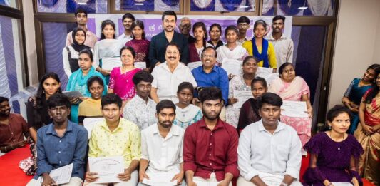 ஸ்ரீ சிவகுமார் கல்வி அறக்கட்டளையின் 47-வது ஆண்டு விழா! ஓவியர் ஜீவானந்தனுக்கு ரூ. 1 லட்சம் விருது, மாணவர்கள் மற்றும் கல்வி அமைப்புகளுக்கு ரூ. 13.78 லட்சம் நிதியுதவி!